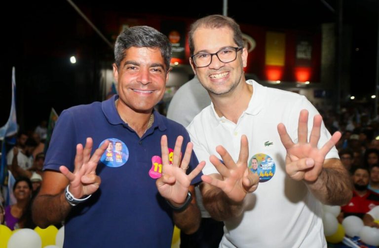 Marcelo-Belitardo-recebe-ACM-Neto-em-Teixeira-de-Freitas-com-realizacao-de-comicio